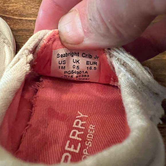 Toddler girls size 1 - Picture 5 of 5